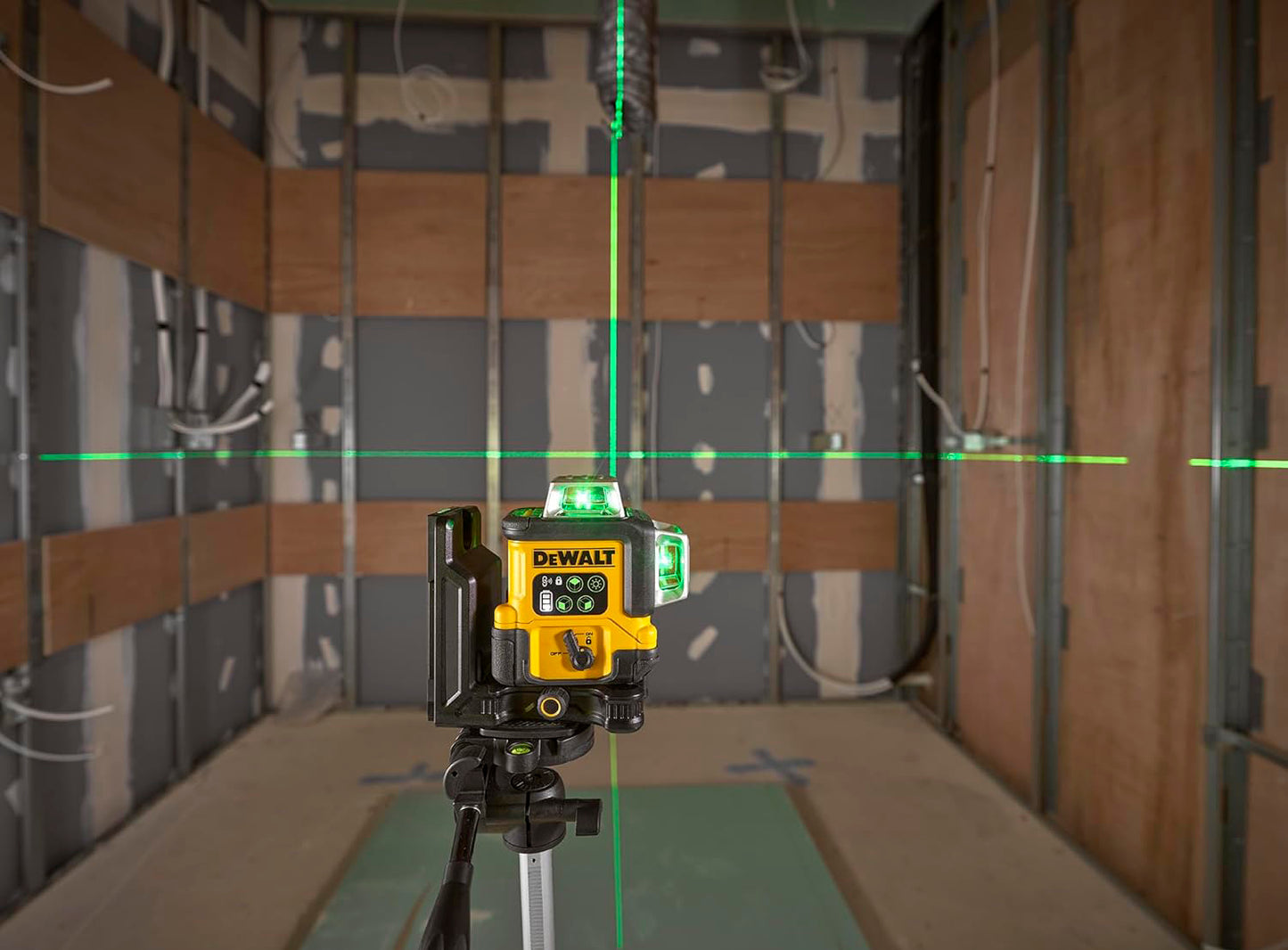 Dewalt DCLE14361GB 3 x 360° Green Beam Self-Levelling Laser USB-C