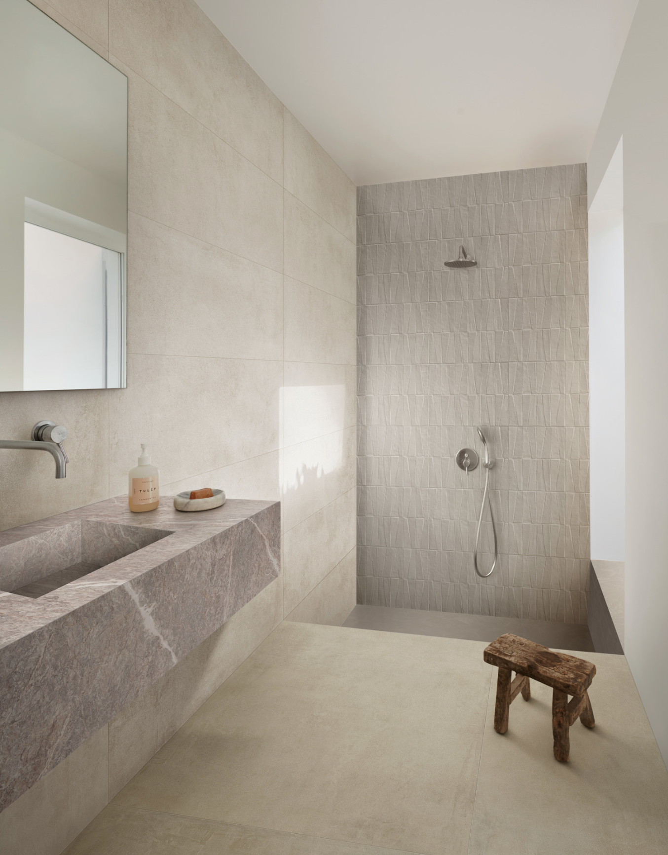 Boîte 1,44m2 Mur de Frêne Ciment RT 40x120cm Marazzi