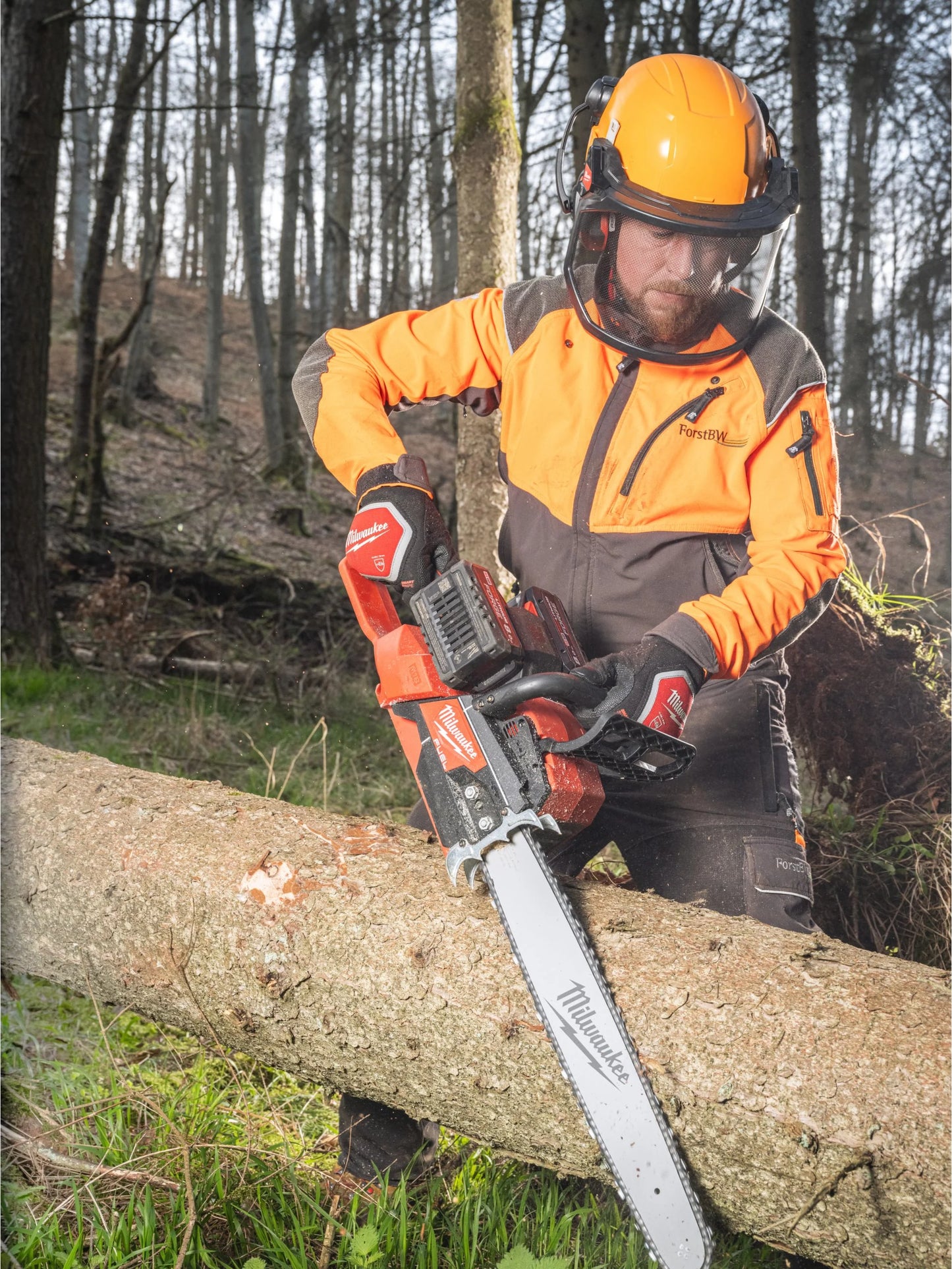 Milwaukee Forestry Cut-Resistant Gloves