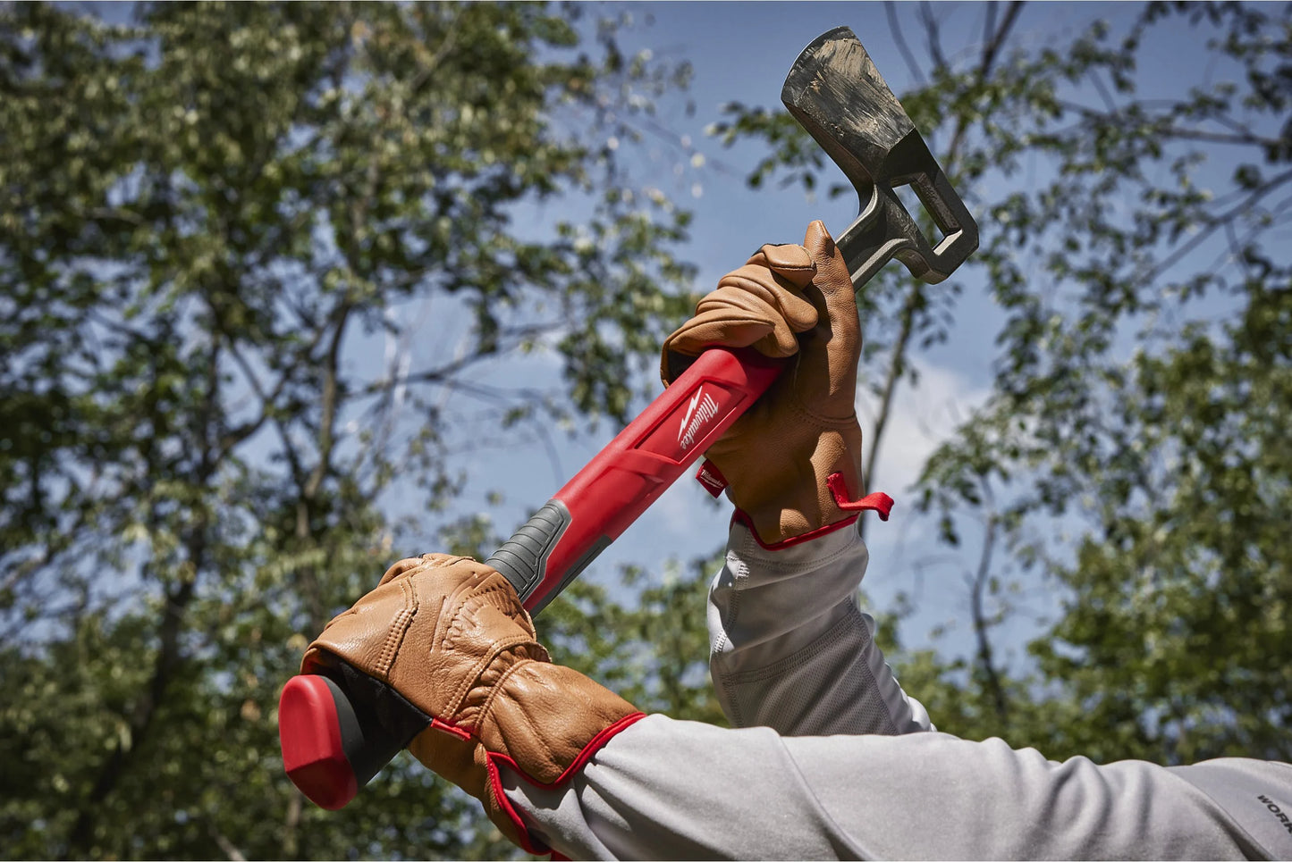 Hache en acier forgé 40cm Milwaukee