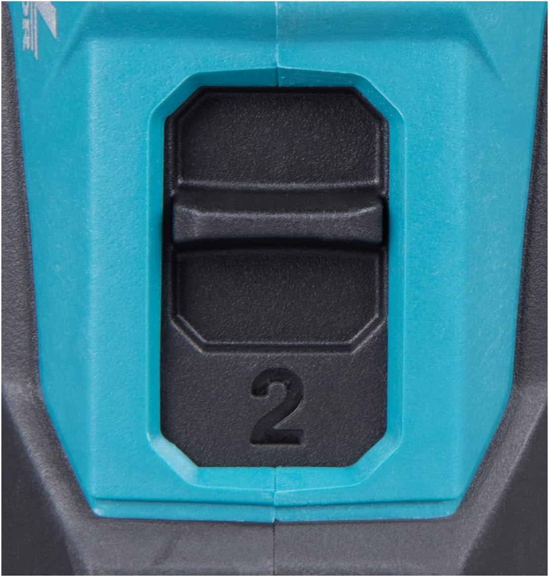 BL 18V LXT combiboormachine met 2 accu's van 3 Ah + oplader + koffer Makita DHP490SFJ