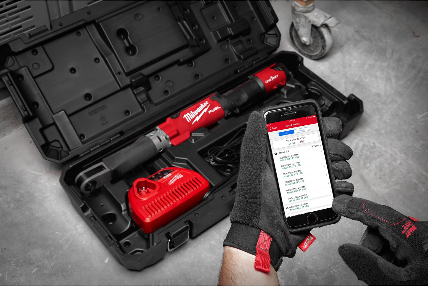 M12 Fuel One-Key 1/2" momentsleutel met accu + oplader + koffer Milwaukee M12 ONEFTR12-201C