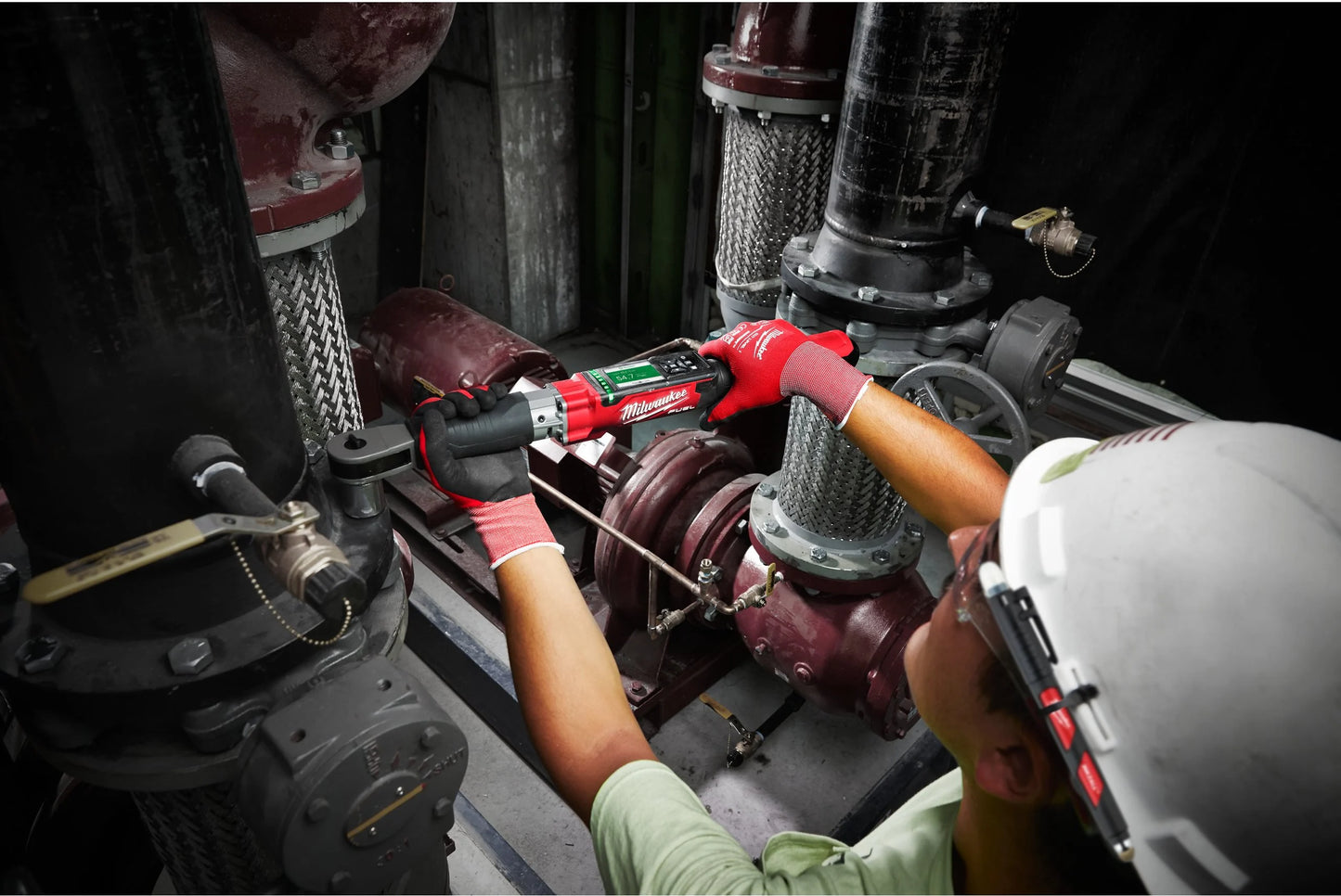 M12 Fuel One-Key 1/2" momentsleutel met accu + oplader + koffer Milwaukee M12 ONEFTR12-201C