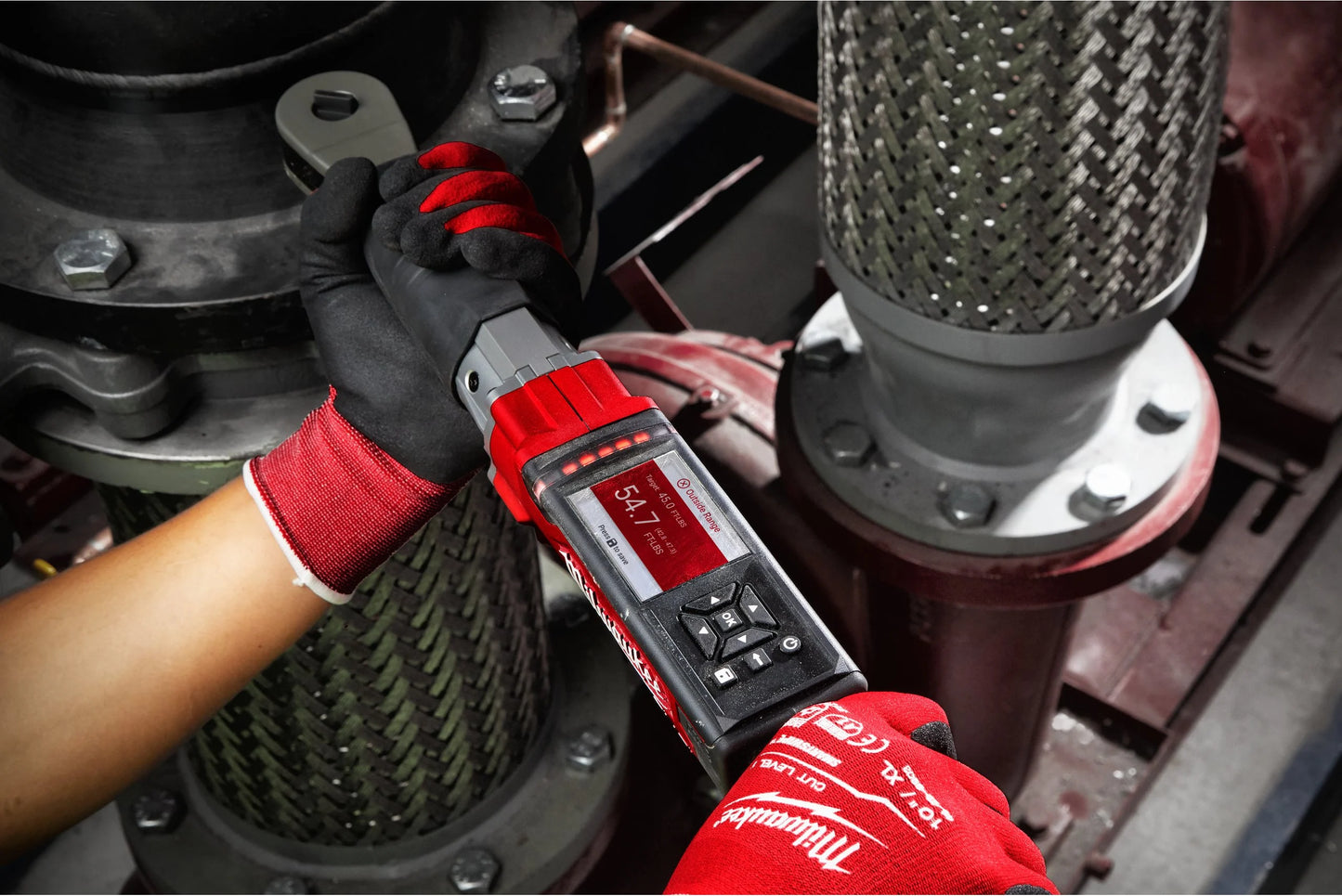 M12 Fuel One-Key 1/2" momentsleutel met accu + oplader + koffer Milwaukee M12 ONEFTR12-201C