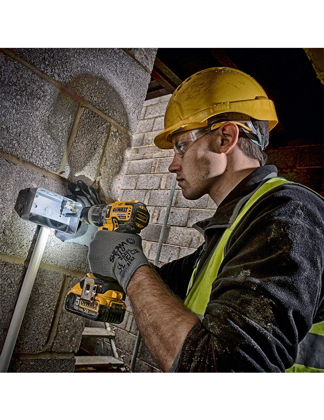 Kit 6 outils 18V + 3 bat. 5Ah + chargeur + mallettes + base Tstak Dewalt DCK685P3T